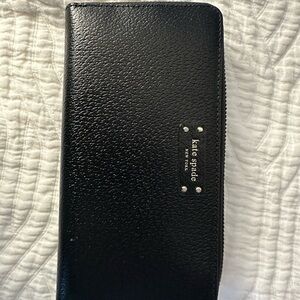 Kate Spade Black Textured Wallet